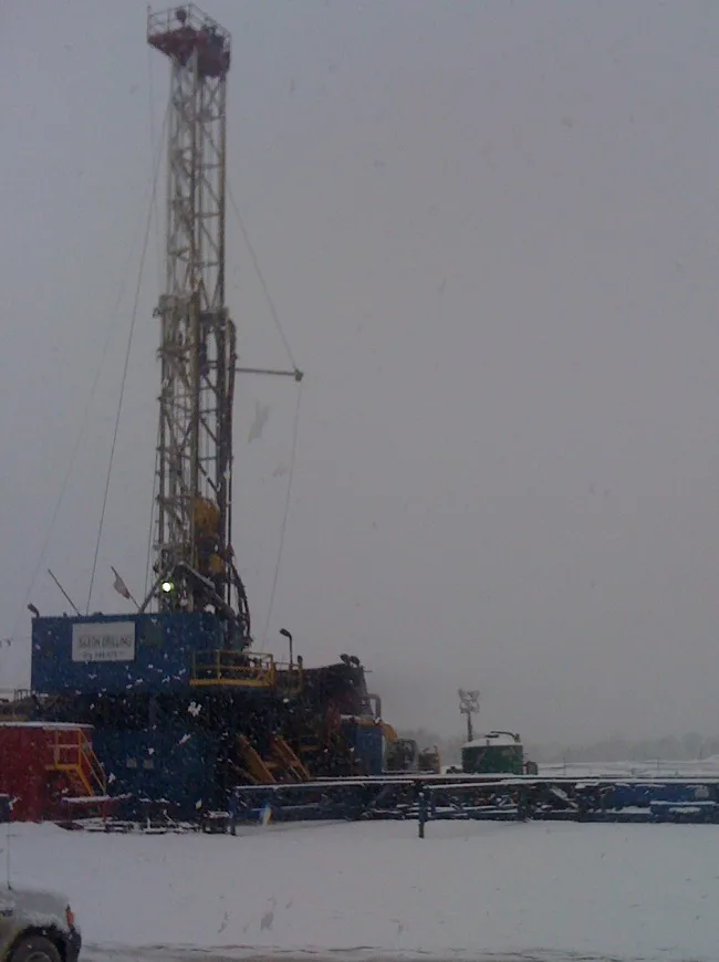 Drilling rig photo 2 of 11